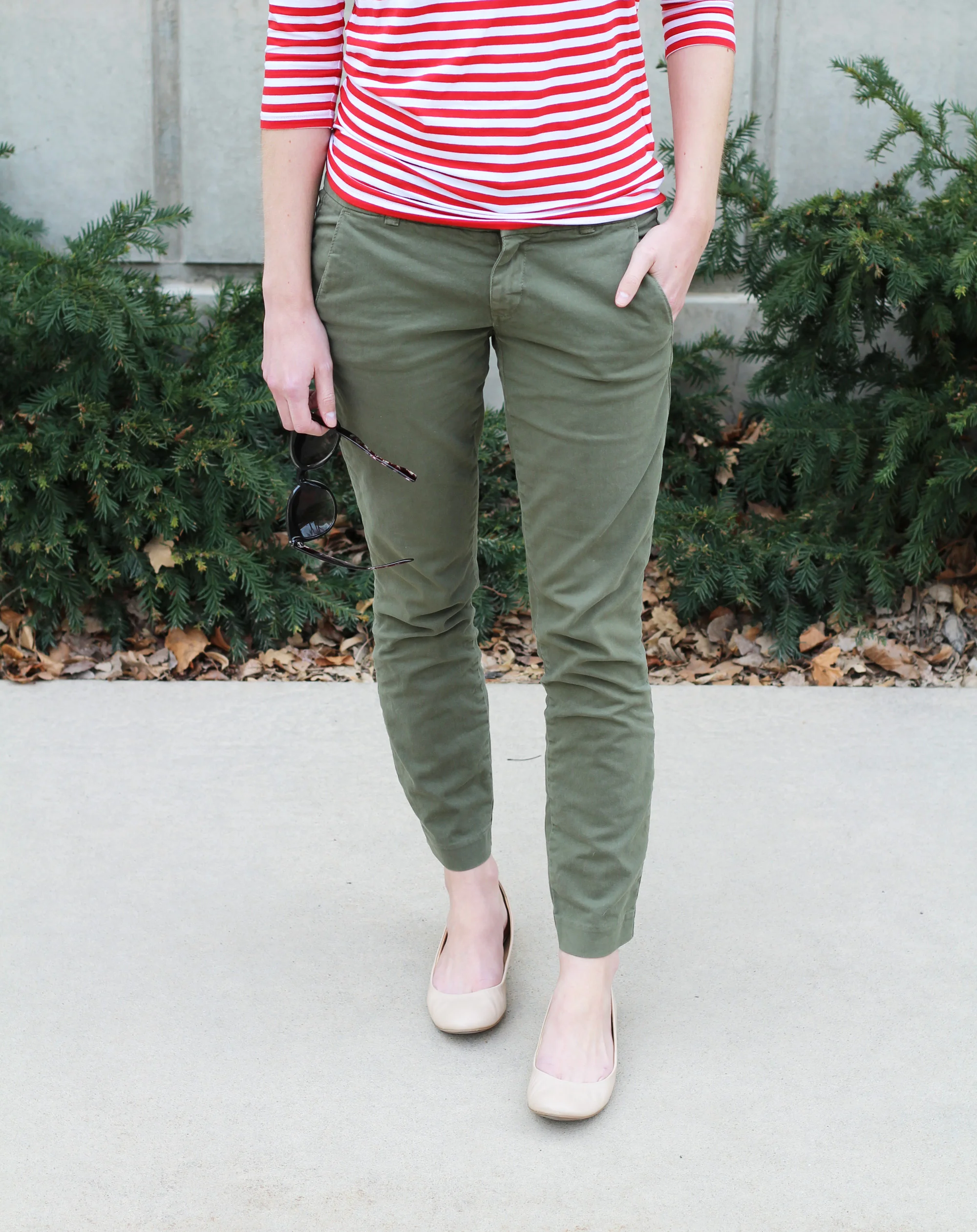 Green pants hotsell red stripe